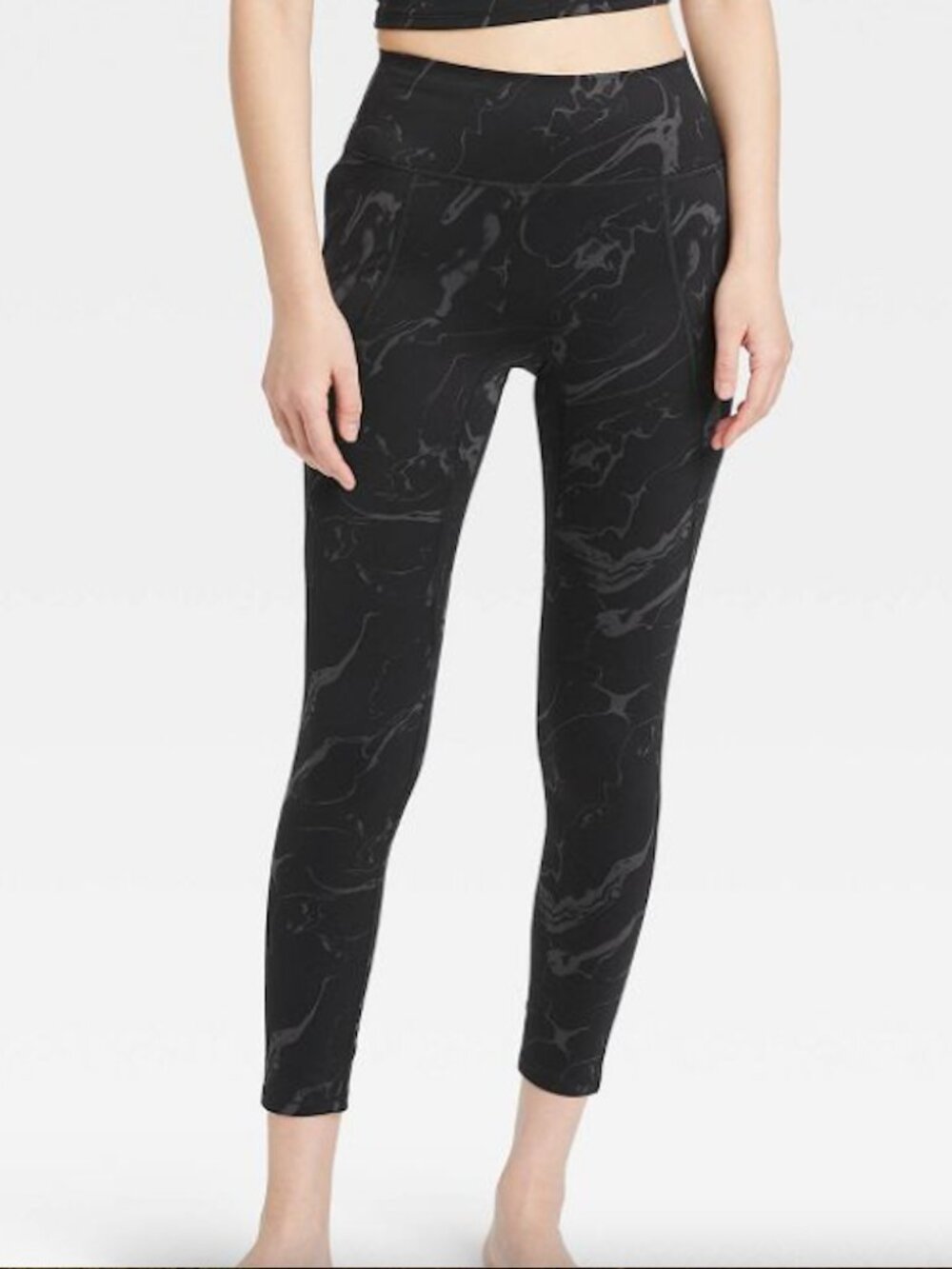 All in Motion Women's Black and Grey Leggings